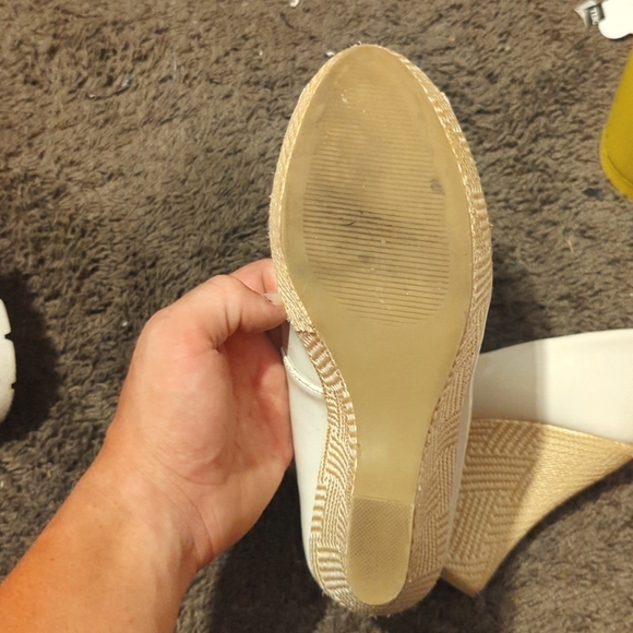 COPY - Wedges - Picture 2 of 3